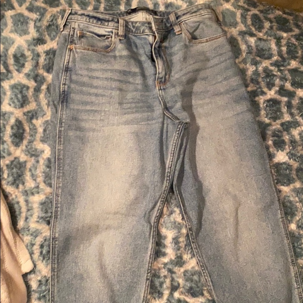 Hollister mom jeans high rise